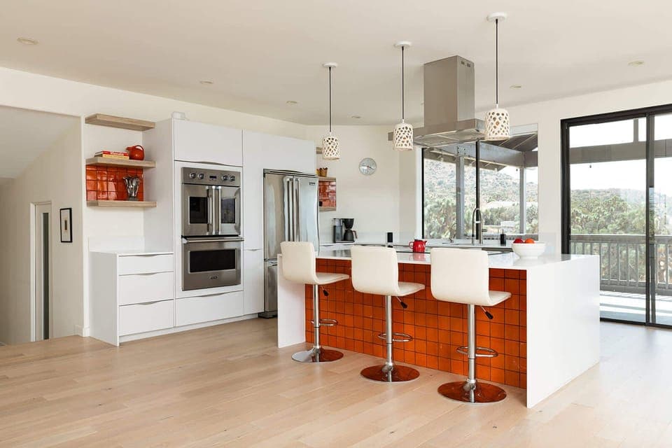 Chef's kitchen with Viking Appliances