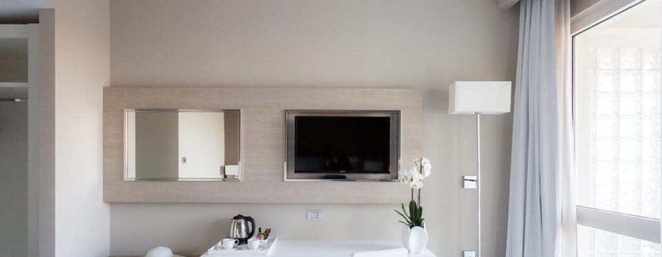 Classic Double or Twin Room | Premium bedding, minibar, in-room safe, desk