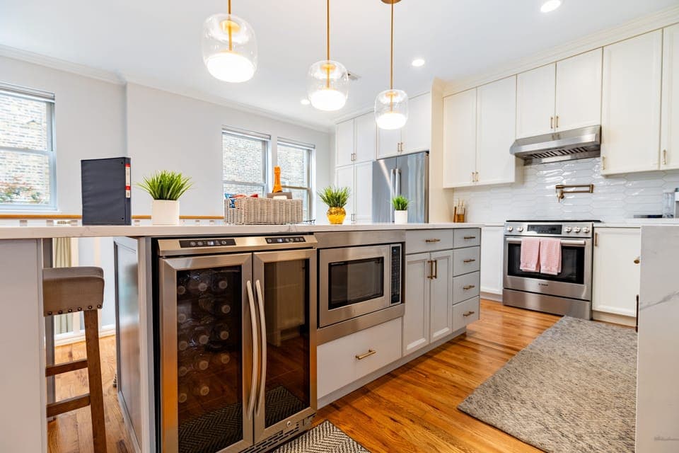 Indoors, Kitchen, Home Decor, Floor, Microwave