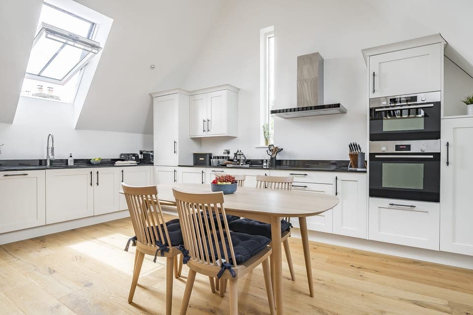 St Mary's Barn, Stalbridge: Enjoy the space and light in the kitchen