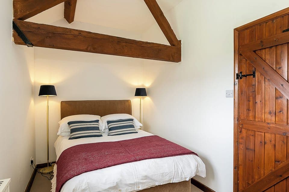 House, Garden View | 2 bedrooms, iron/ironing board, free WiFi