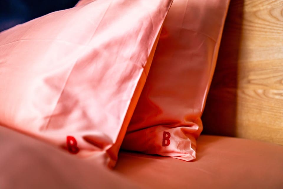 Single Room | Minibar, in-room safe, soundproofing, iron/ironing board