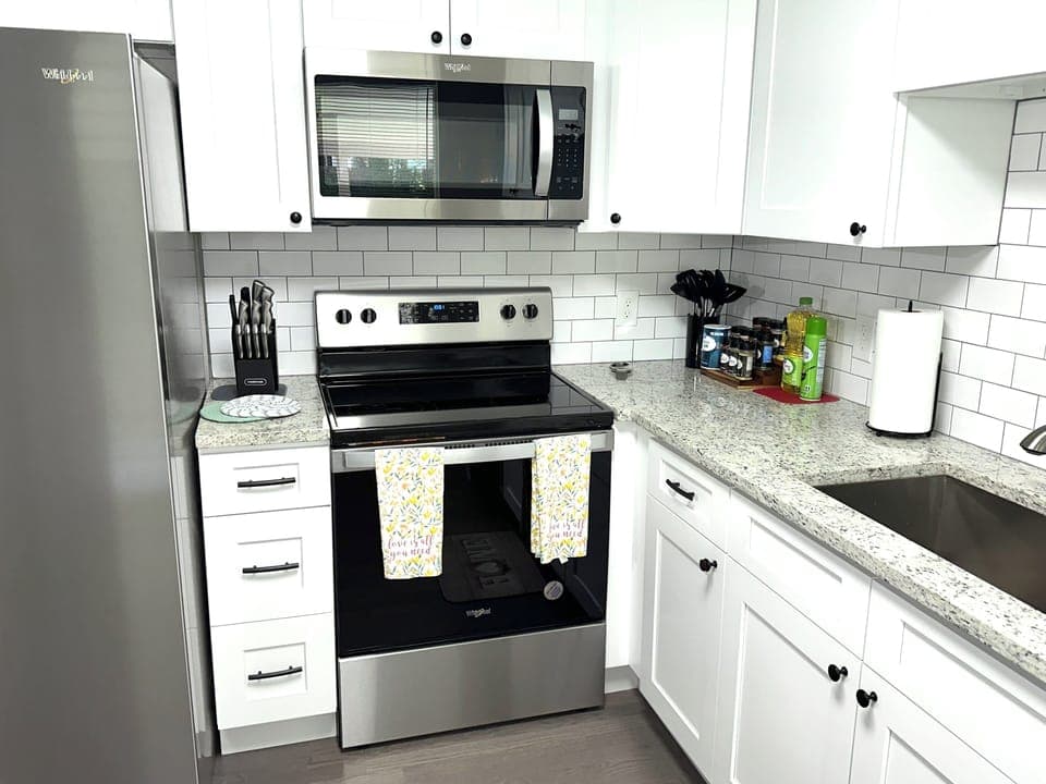 Fully equipped kitchen