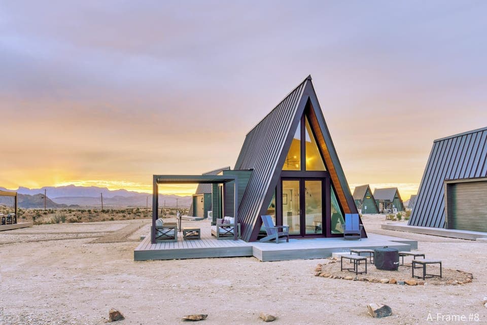 Deluxe Cabin, Kitchen, Mountain View | 1 bedroom, down comforters, individually decorated