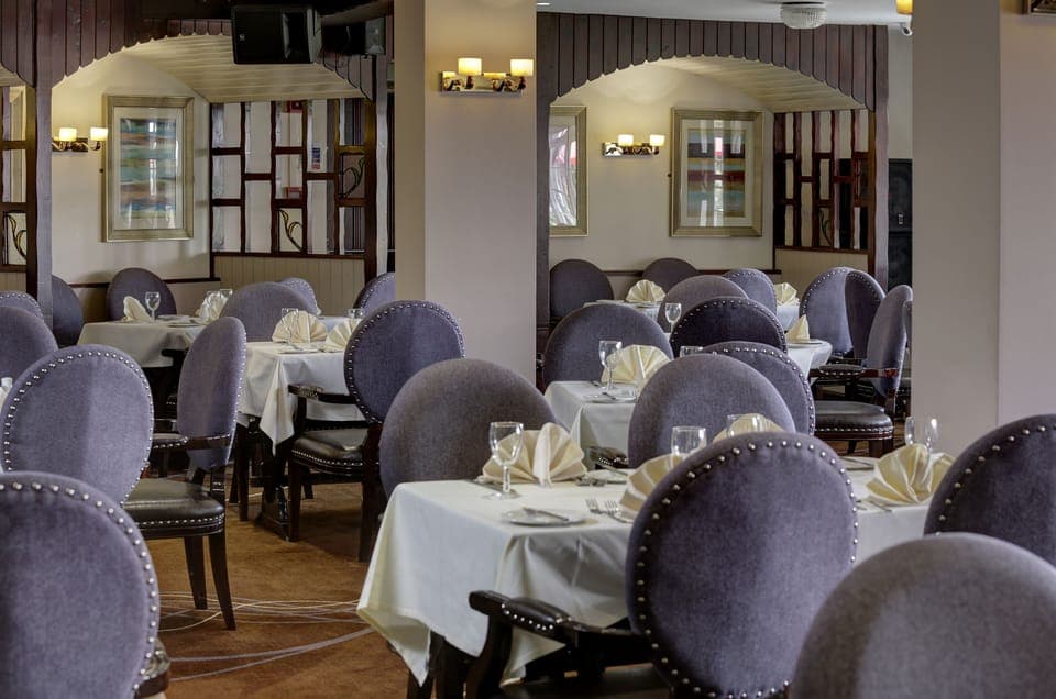 Daily buffet breakfast (GBP 12.00 per person)