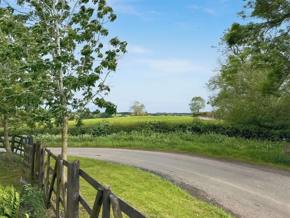 Surrounding area | The Barn, Ashbourne