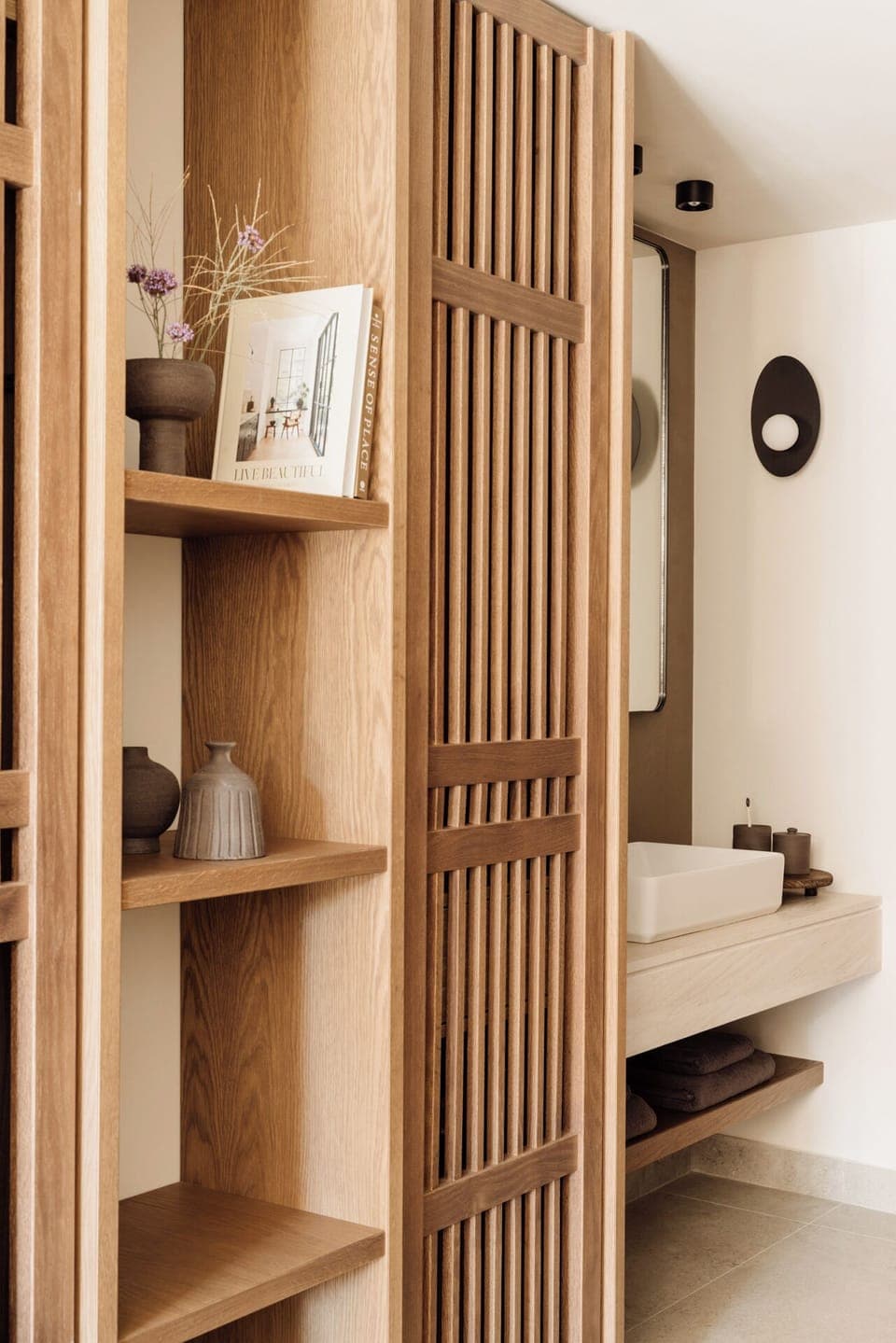 Junior Suite Swim Up | Bathroom | Shower, free toiletries, hair dryer, bathrobes