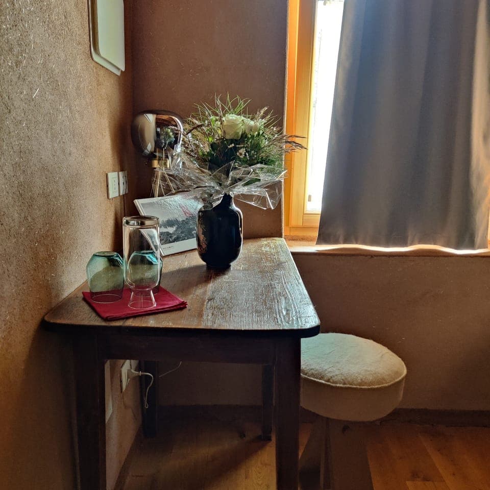 Comfort Double or Twin Room, 1 Bedroom | Individually furnished, desk, laptop workspace, blackout drapes