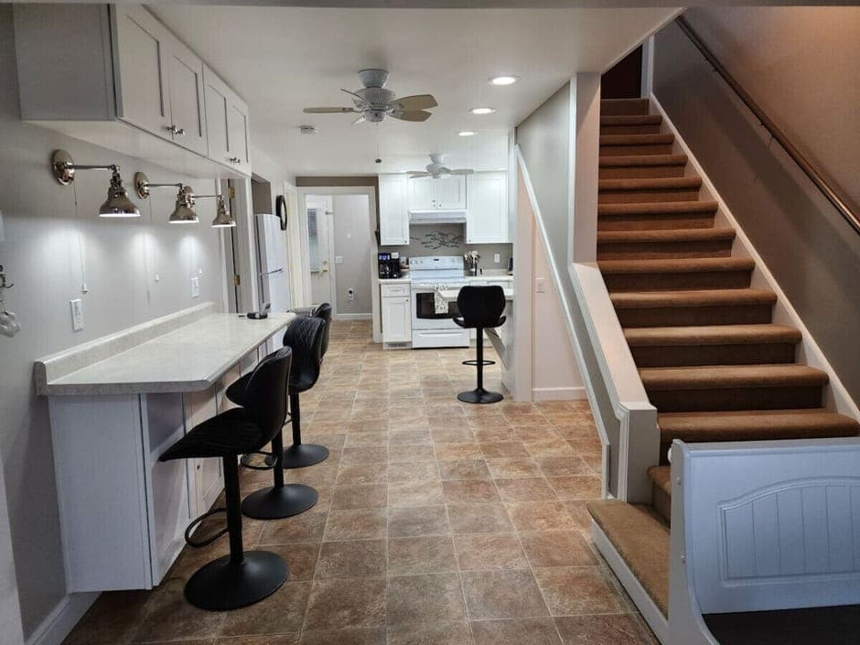 Breakfast Bar