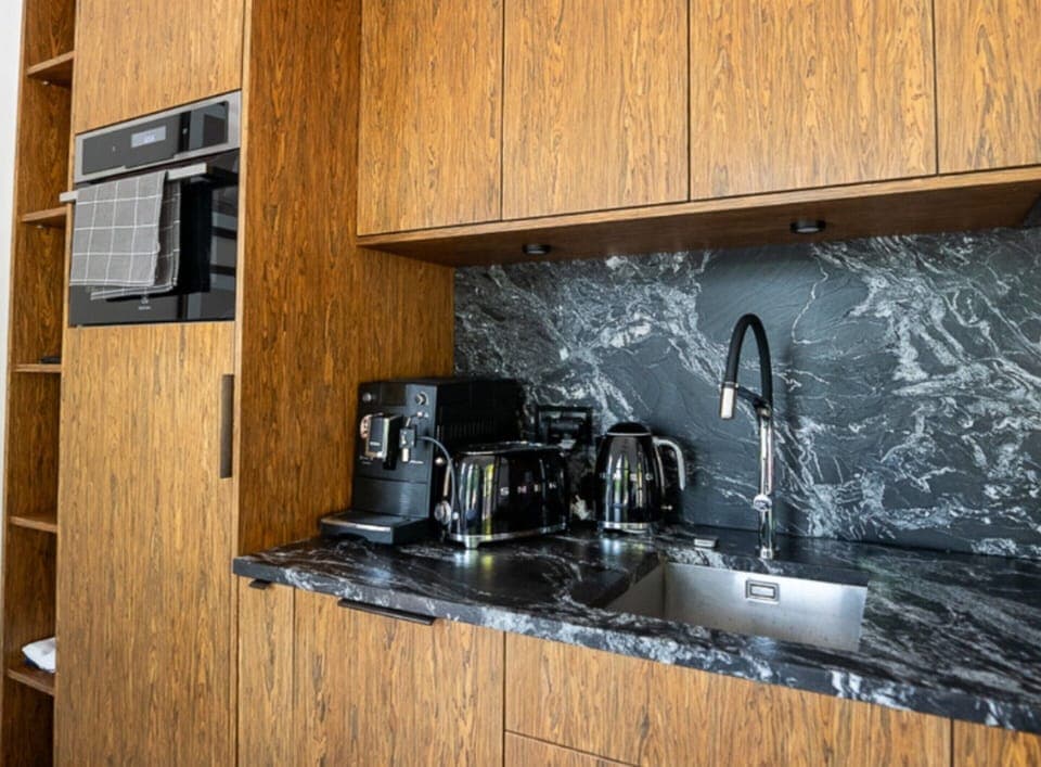 House | Private kitchen | Electric kettle, toaster, highchair