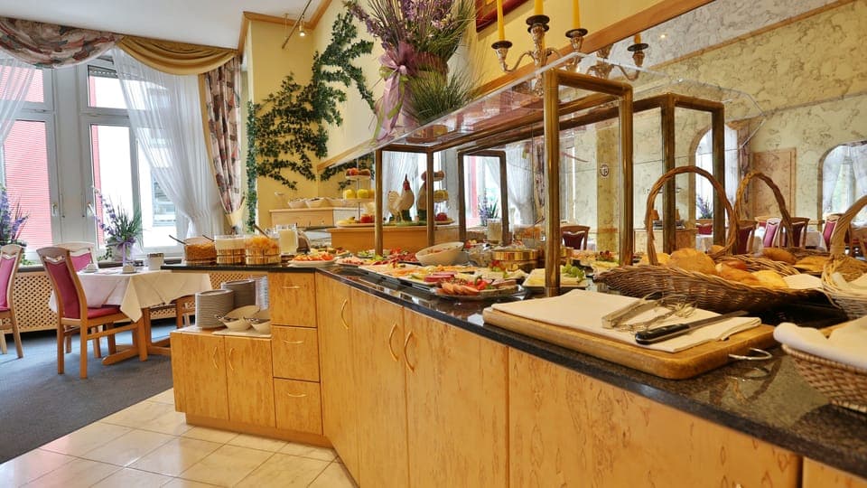 Daily buffet breakfast (EUR 16.5 per person)