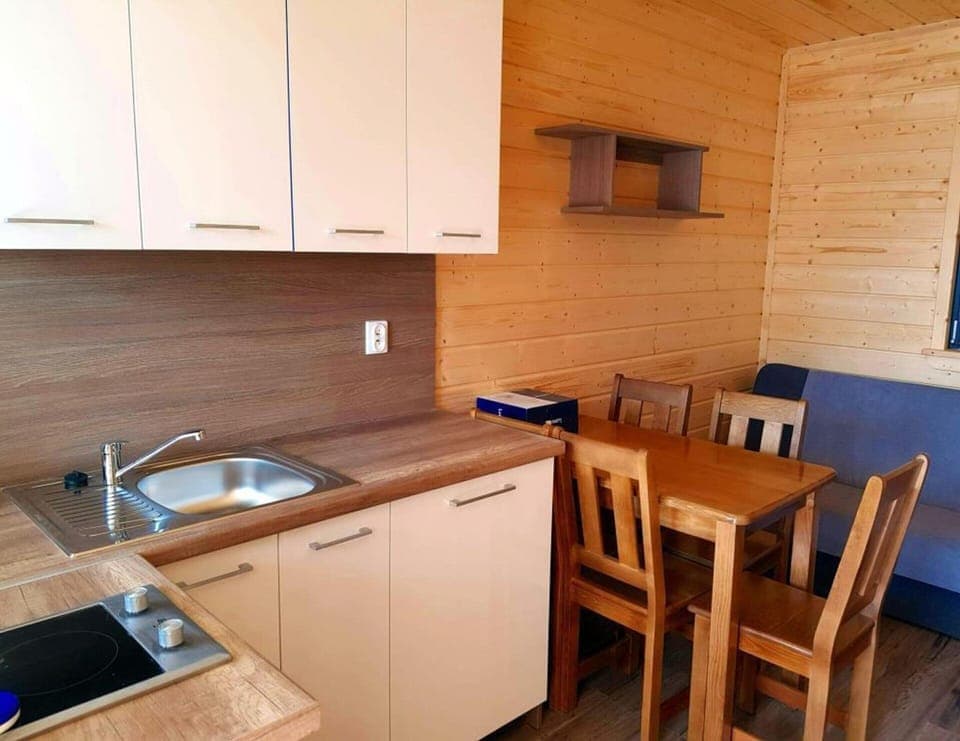 House | Private kitchen | Electric kettle, toaster, highchair