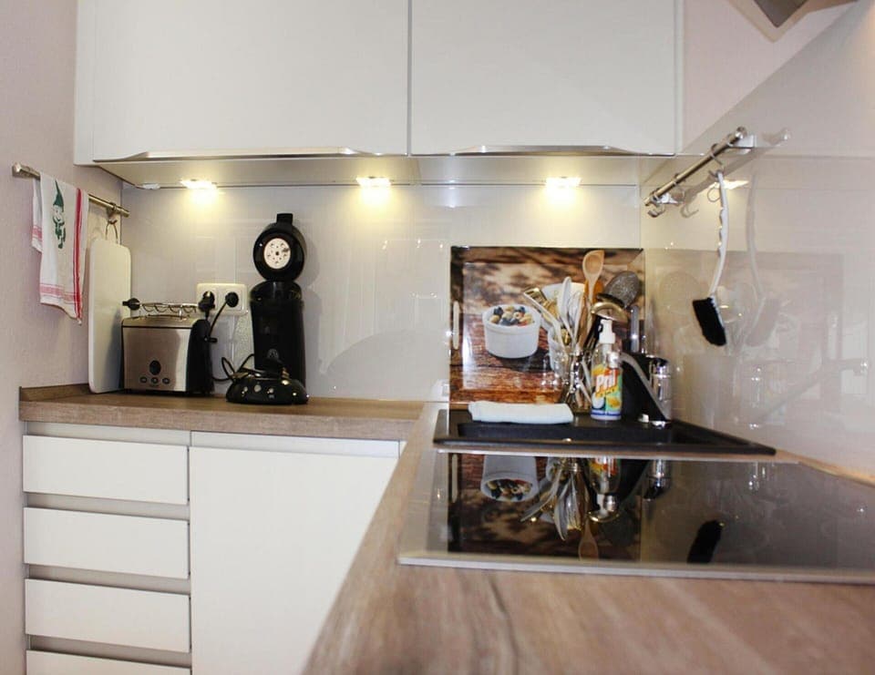 House | Private kitchen | Electric kettle, toaster, highchair