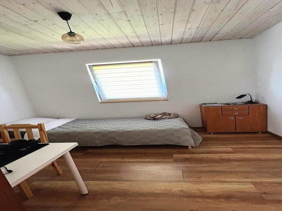 House | 2 bedrooms, bed sheets