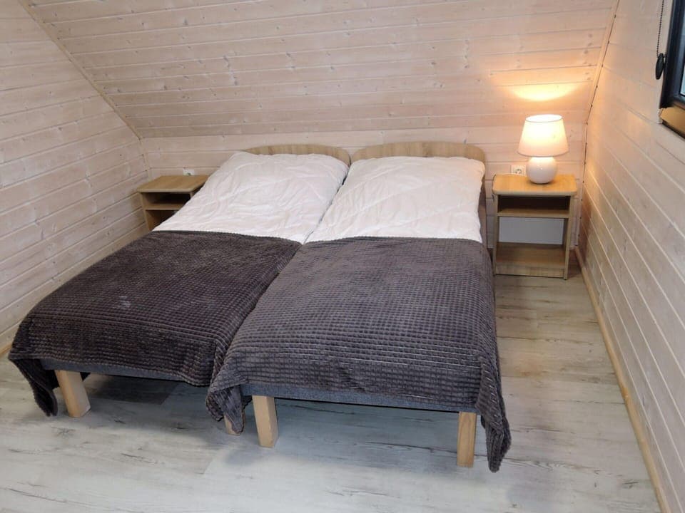 House | 3 bedrooms, individually furnished, bed sheets