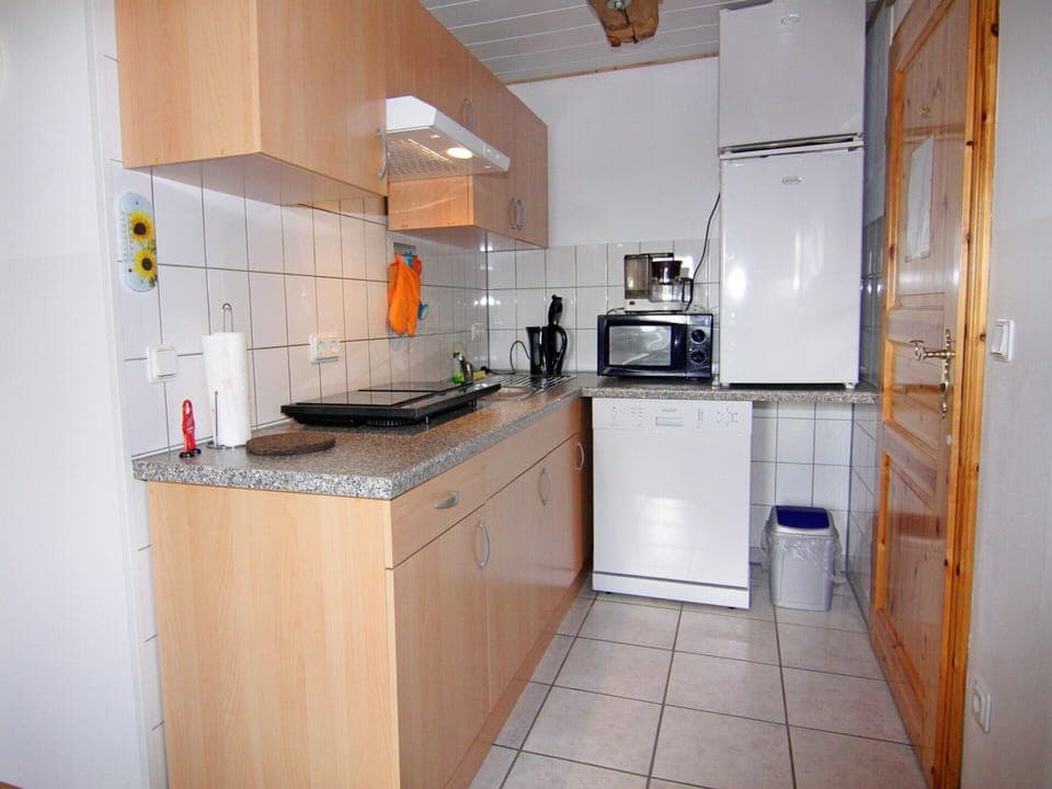 Apartment | Private kitchen | Toaster, highchair