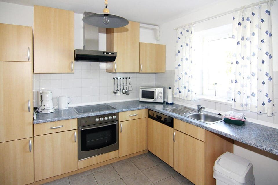 Apartment | Private kitchen | Toaster, highchair