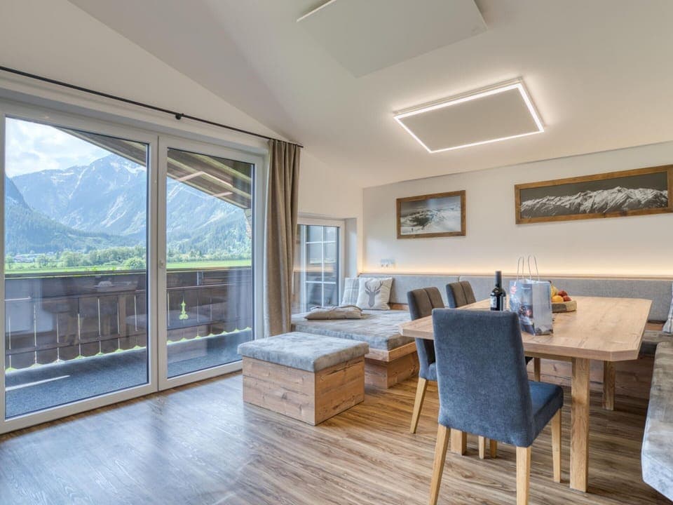 Apartment | Living room