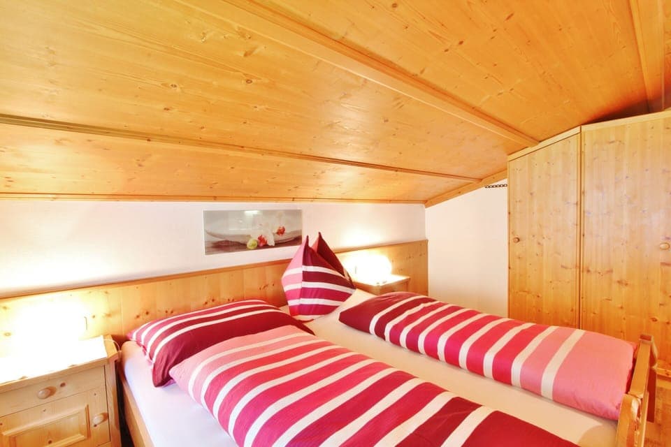 Apartment | 1 bedroom, individually furnished, bed sheets