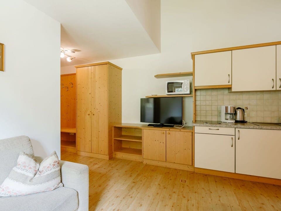 Cabinetry, Furniture, Countertop, Property, Building, Sink, Wood, Kitchen Appliance, Home Appliance, Interior Design