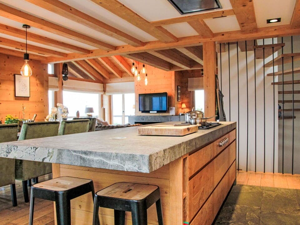 Property, Furniture, Table, Cabinetry, Wood, Countertop, Interior Design, Kitchen, Architecture, Beam