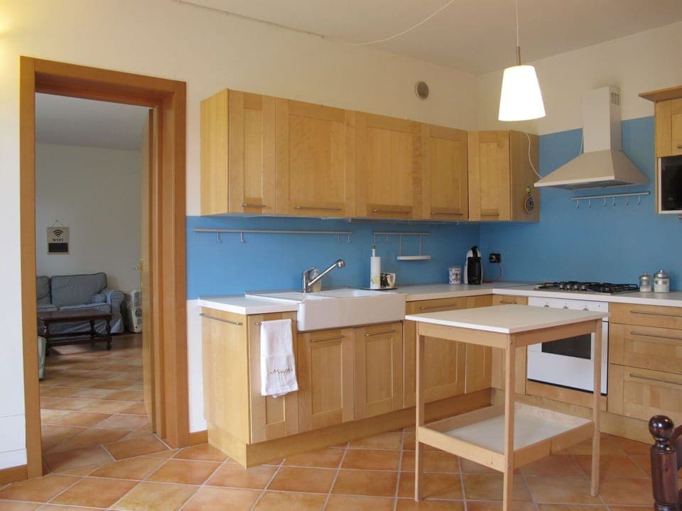 Kitchen Sink, Tap, Cabinetry, Countertop, Sink, Property, Furniture, Plumbing Fixture, Kitchen, Wood