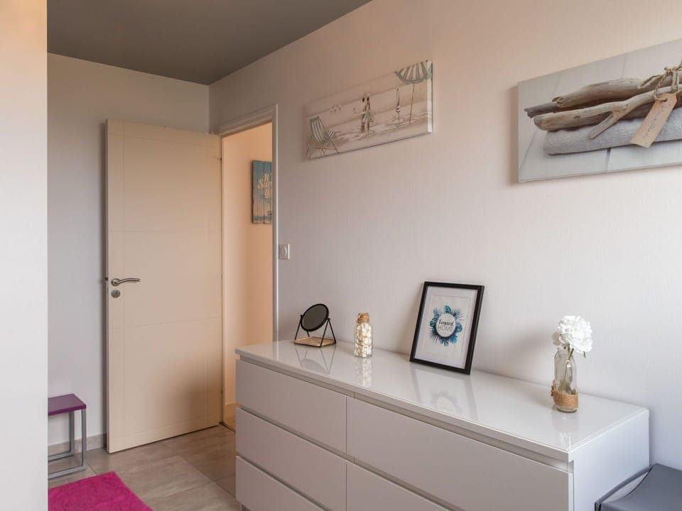 Property, Azure, Picture Frame, Wood, Cabinetry, Interior Design, Flooring, Floor, Drawer, Wall