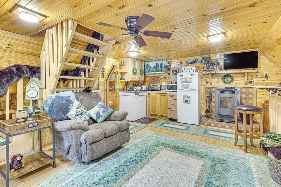 Living Room & Kitchen | Lower Level | Central A/C & Heating