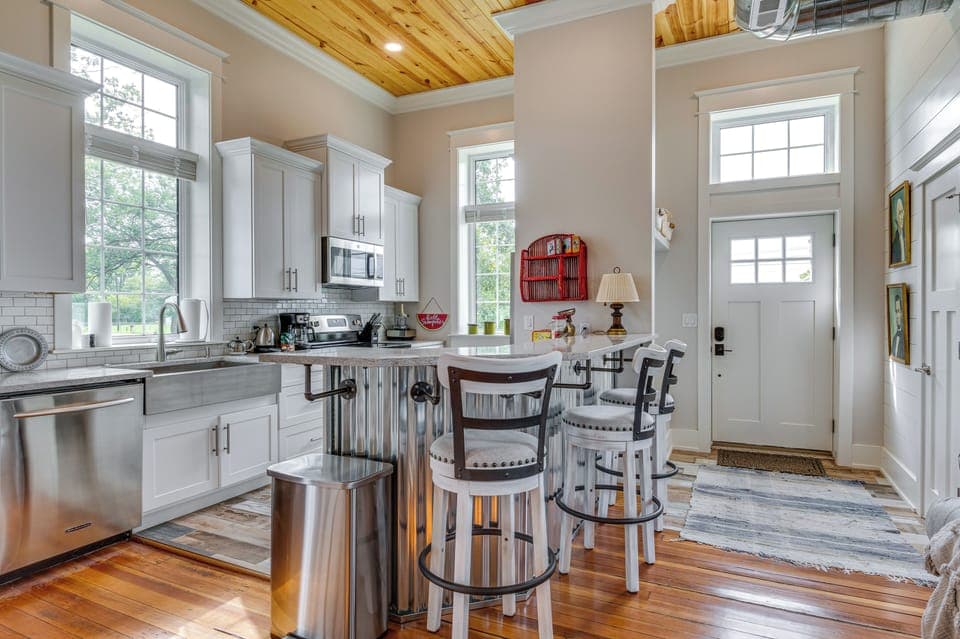 House (2 Bedrooms) | Interior