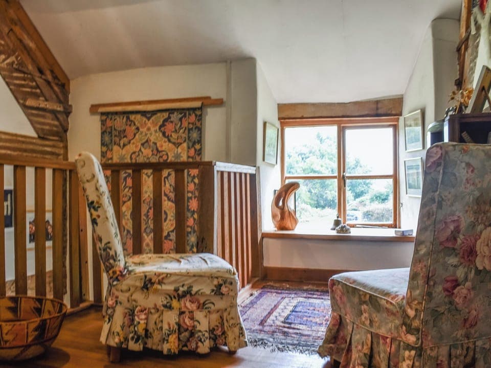 Interior | Cwmberwyn, Hundred House, Llandrindod Wells