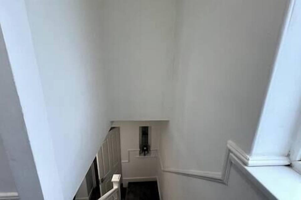 Dce265c2 5b00 48e7 94f5 dfefa34bf927