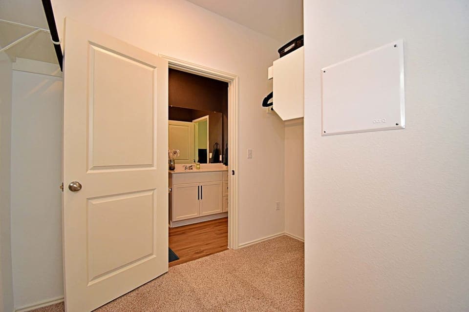 Closet off of the En-Suite