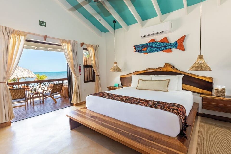 Signature Suite, Sea View | Premium bedding, pillowtop beds, in-room safe, desk