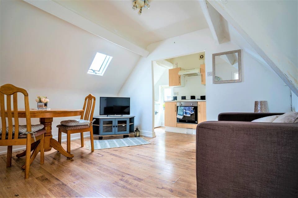 Apartment | Living area | TV