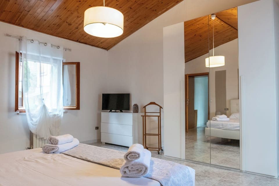 Apartment, 2 Bedrooms, Balcony | 2 bedrooms, iron/ironing board, free WiFi