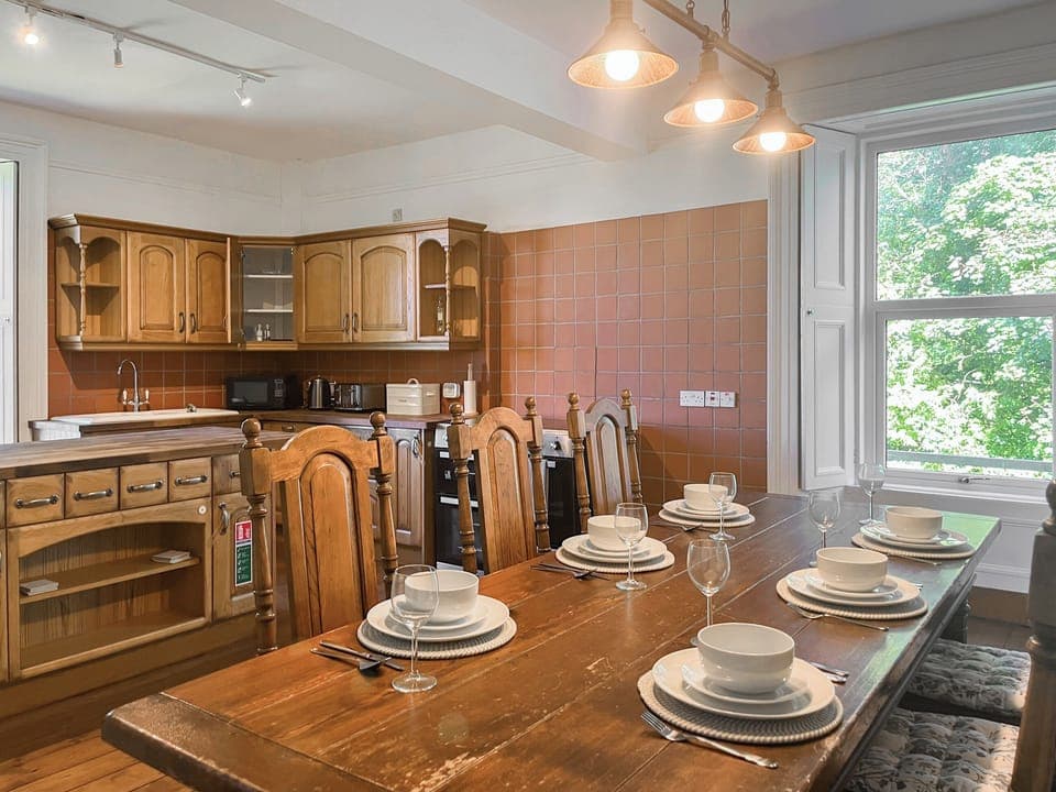 Kitchen/diner | West Nevay Farm House, Newtyle, near Blairgowrie