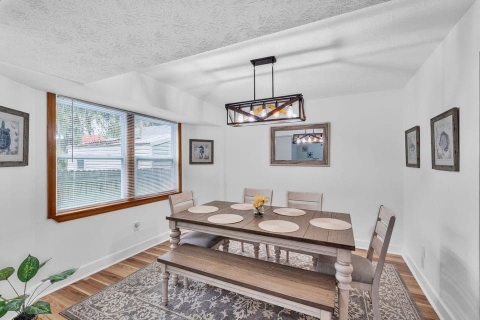 Architecture, Building, Dining Room, Dining Table, Furniture