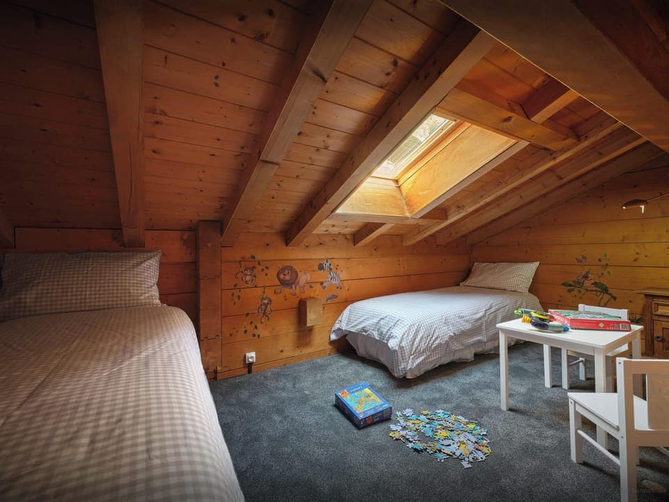 Mezzanine - bedroom 5