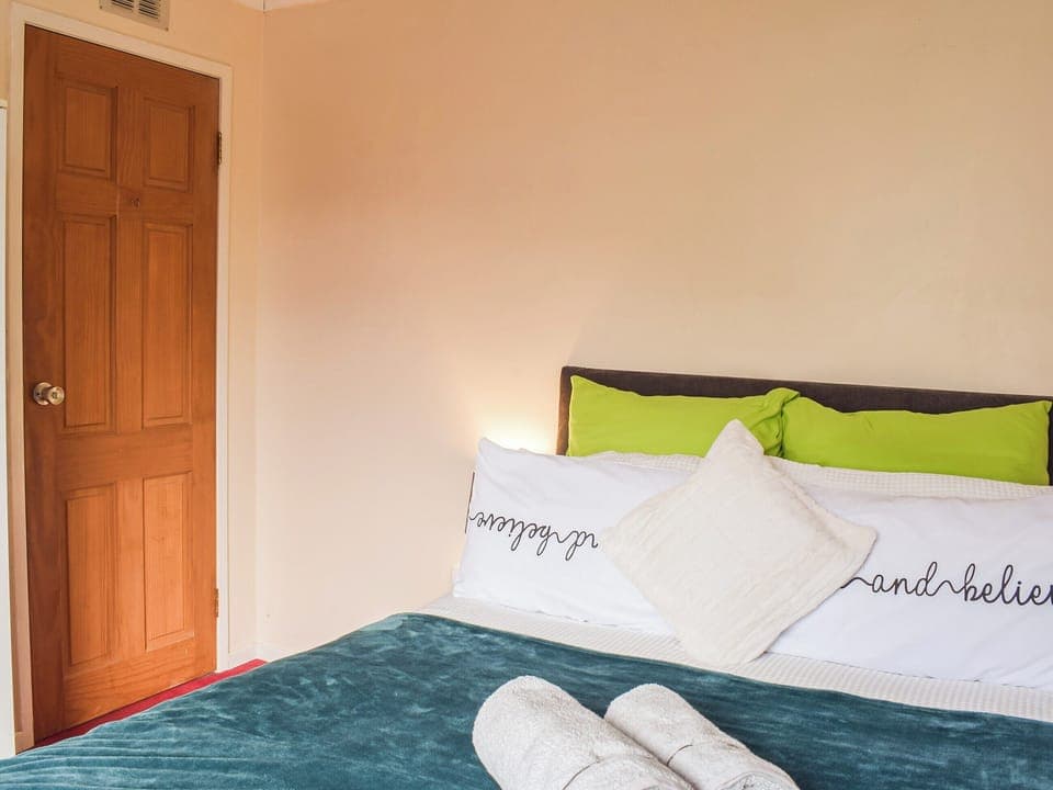 Double bedroom | Wallace View, Stirling