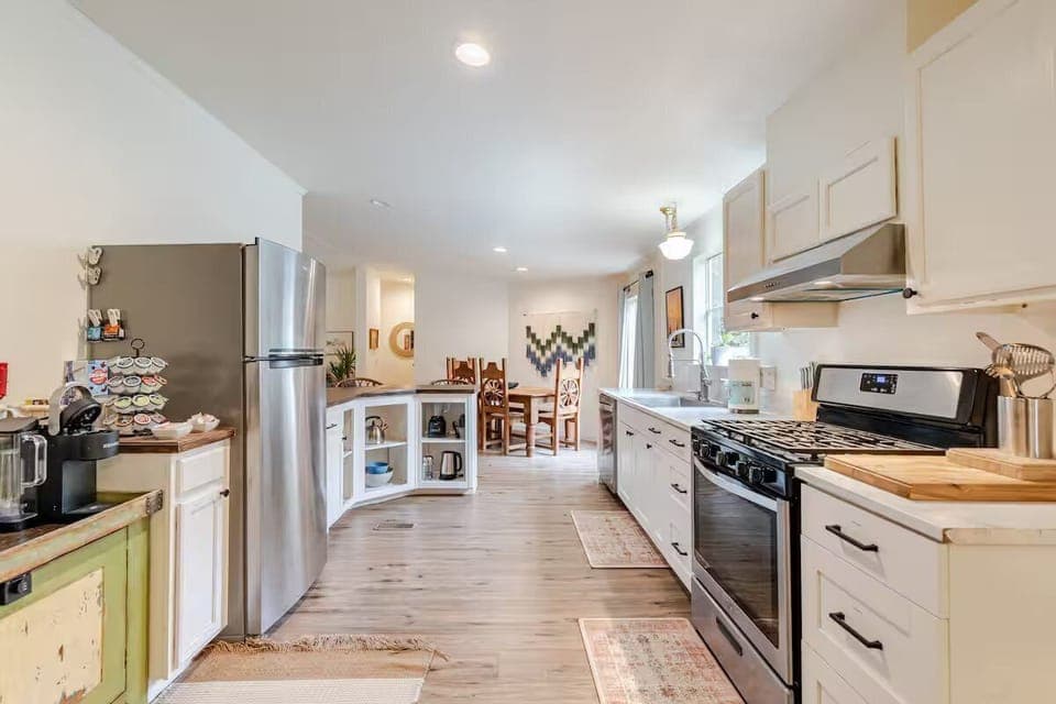 Enjoy a fully equipped kitchen featuring a coffee bar 