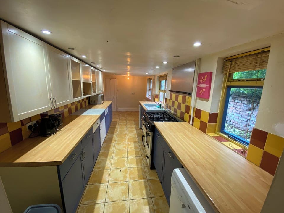 Shared Dormitory, 1 Bedroom, Terrace, City View | Interior