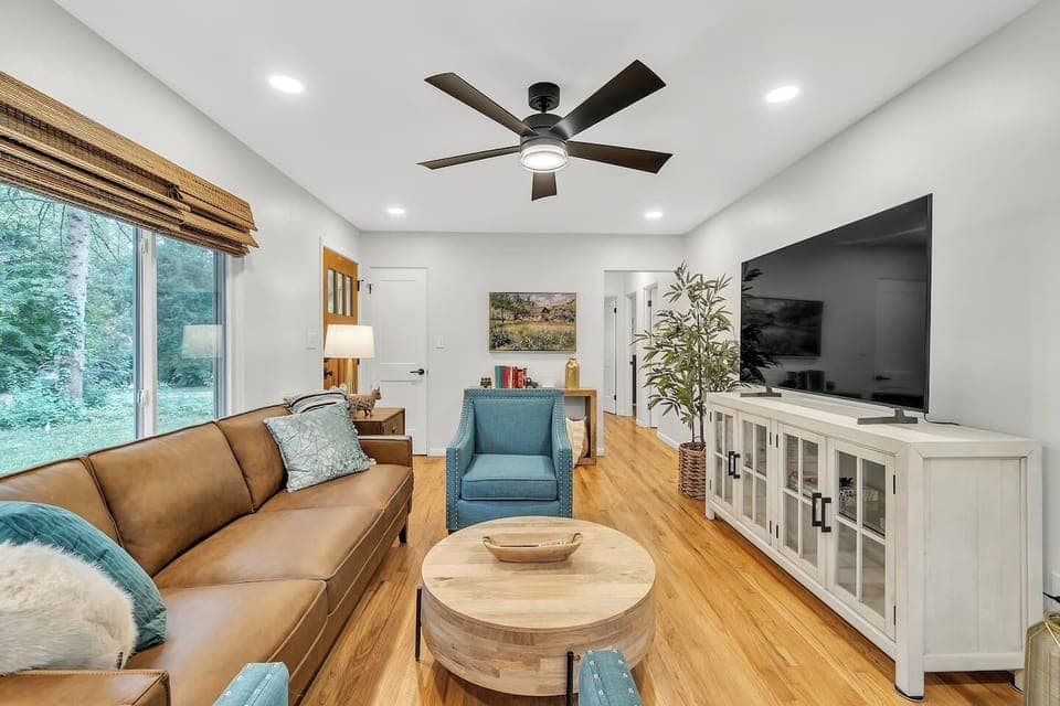 Gather 'round in the main living room and enjoy unforgettable moments with your friends and family.