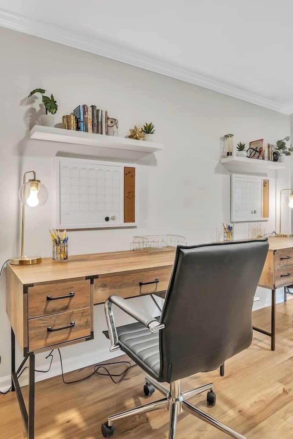 The house has it all! This area is designed to meet all your business needs.