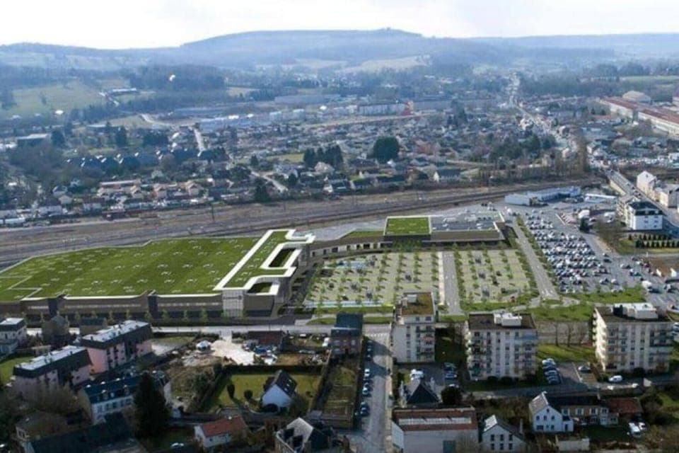 Region [summer] (>5 km)