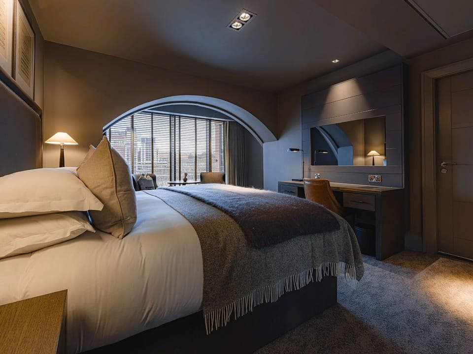 Junior Suite with View | Hypo-allergenic bedding, in-room safe, desk, blackout drapes
