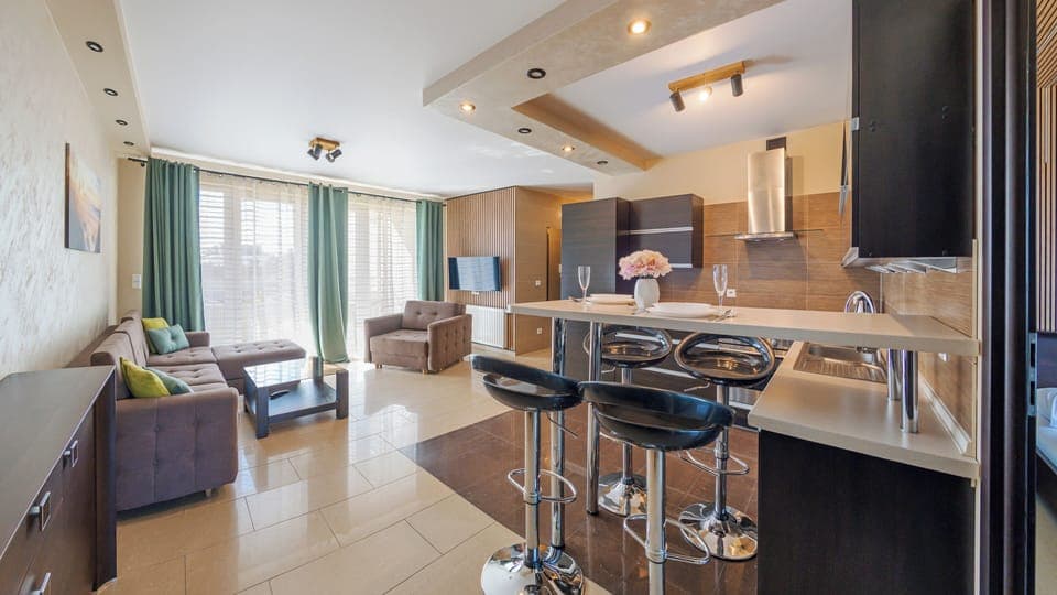 Apartament (15) | Living area | Flat-screen TV