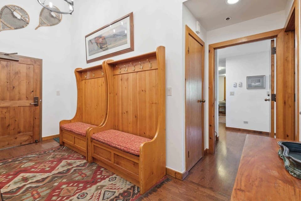 1717525007765-341-12