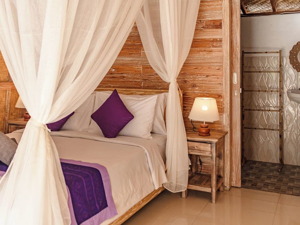 Deluxe Cabin, Pool View | Free WiFi