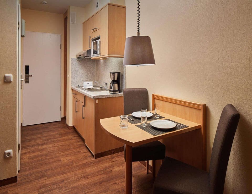 Apartment | Private kitchen | Toaster, highchair