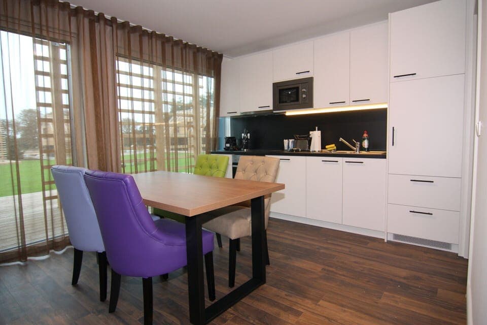 House | Private kitchen | Electric kettle, toaster, highchair